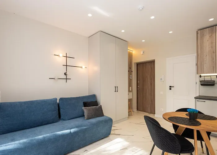 Studija Nendres 8/12 *